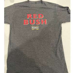 Bushmills Answer the Call Red Bush Irish Whiskey Size MEDIUM Tee Shirt